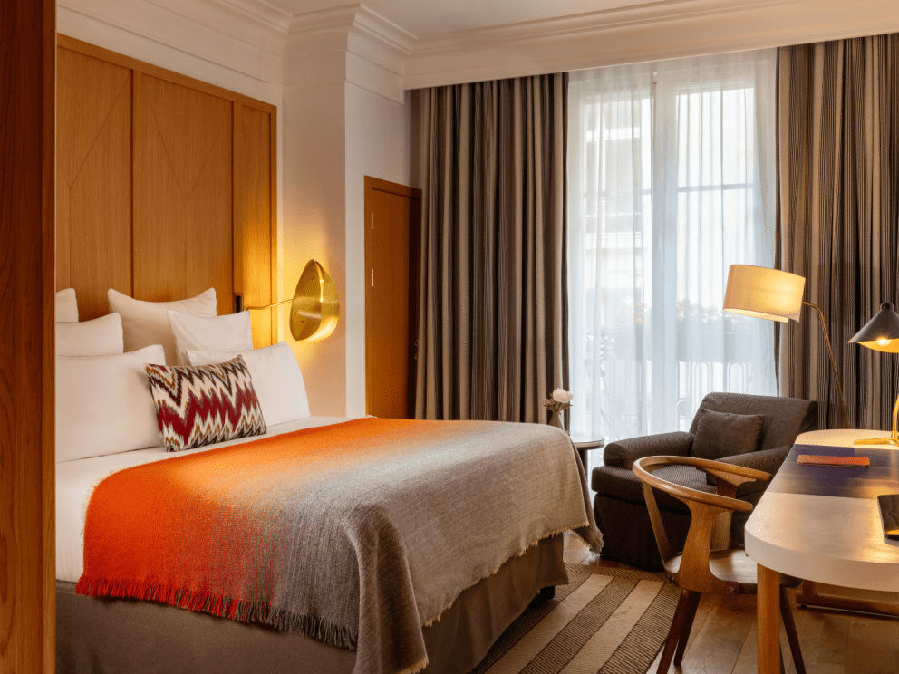 Chambre Executive - Lit et Bureau