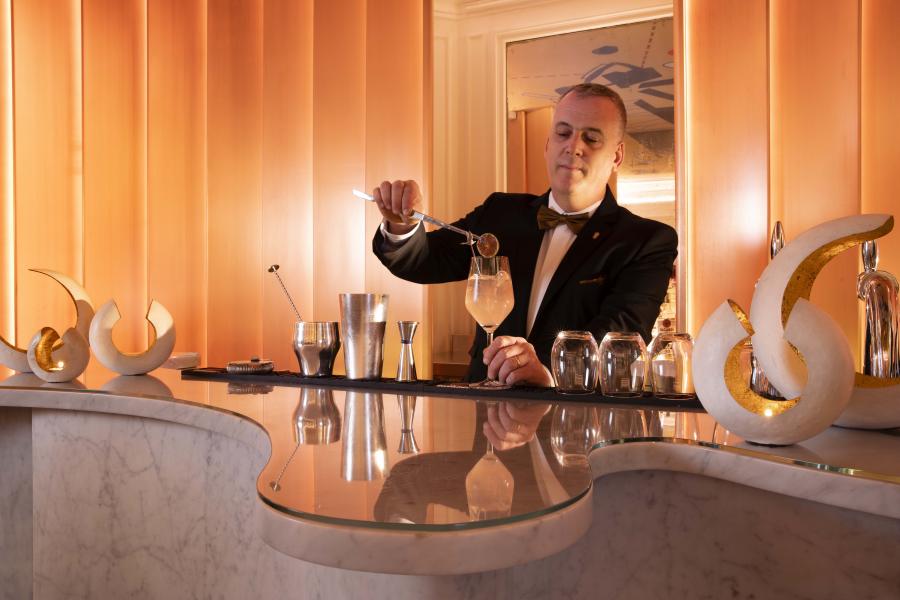 Hôtel Vernet - Bar & Lounge